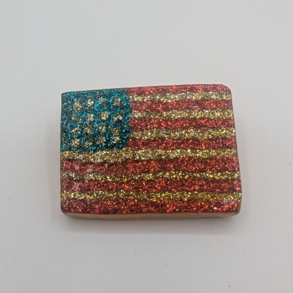 Turk 05 Signed American Flag Wooden Glitter Brooch Pin Patriotic Folk Art‎ 2005